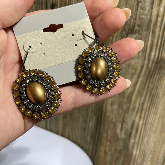 Monet Statement Earrings - Picture 1 of 3